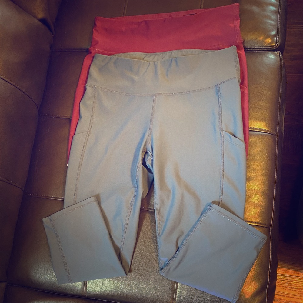 Women’s Athletic Capris Pants w/ Pockets